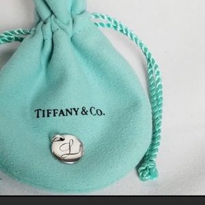 📌SOLD 📌Tiffany L pendant